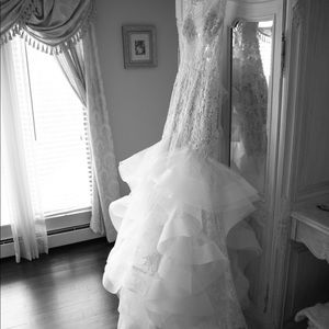 Eve of Milady wedding gown! Worn for 5 hours.